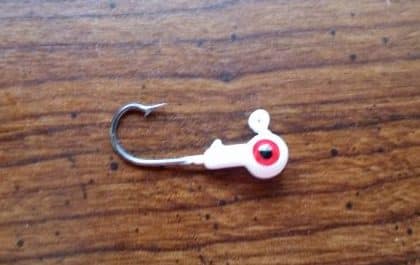 use a ball style jig head when jigging for crappie